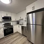Cozy New Suite In Nw Calgary