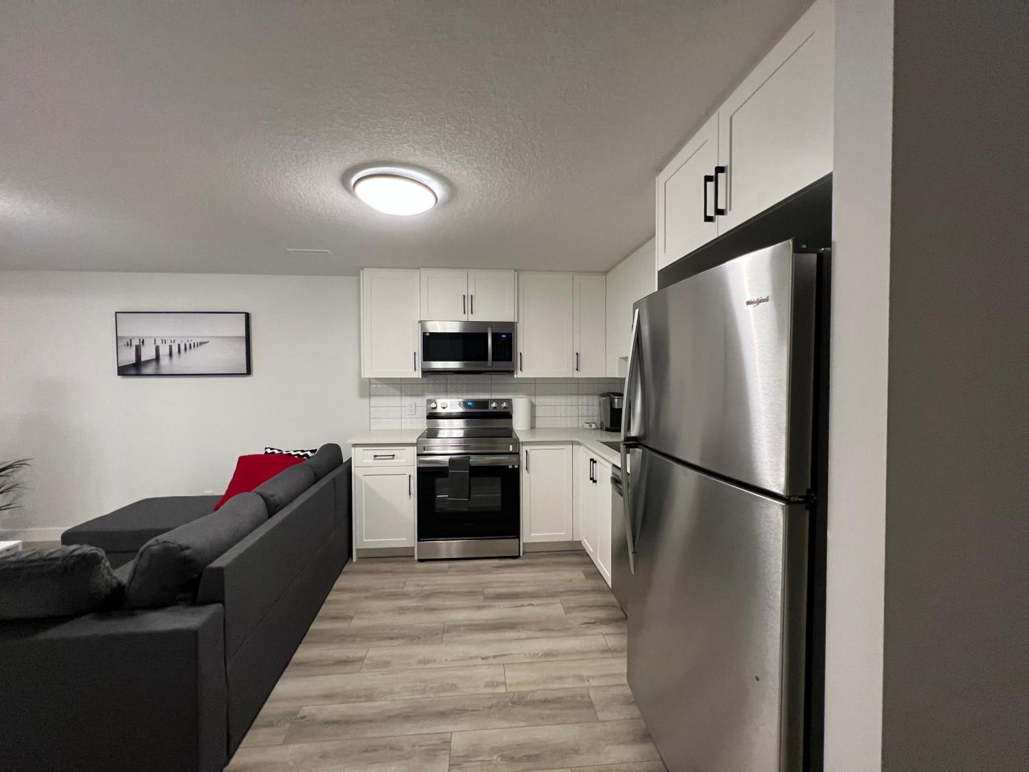 Cozy New In Nw *